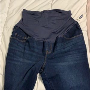 Old navy maternity pants- size 14- NEVER WORN